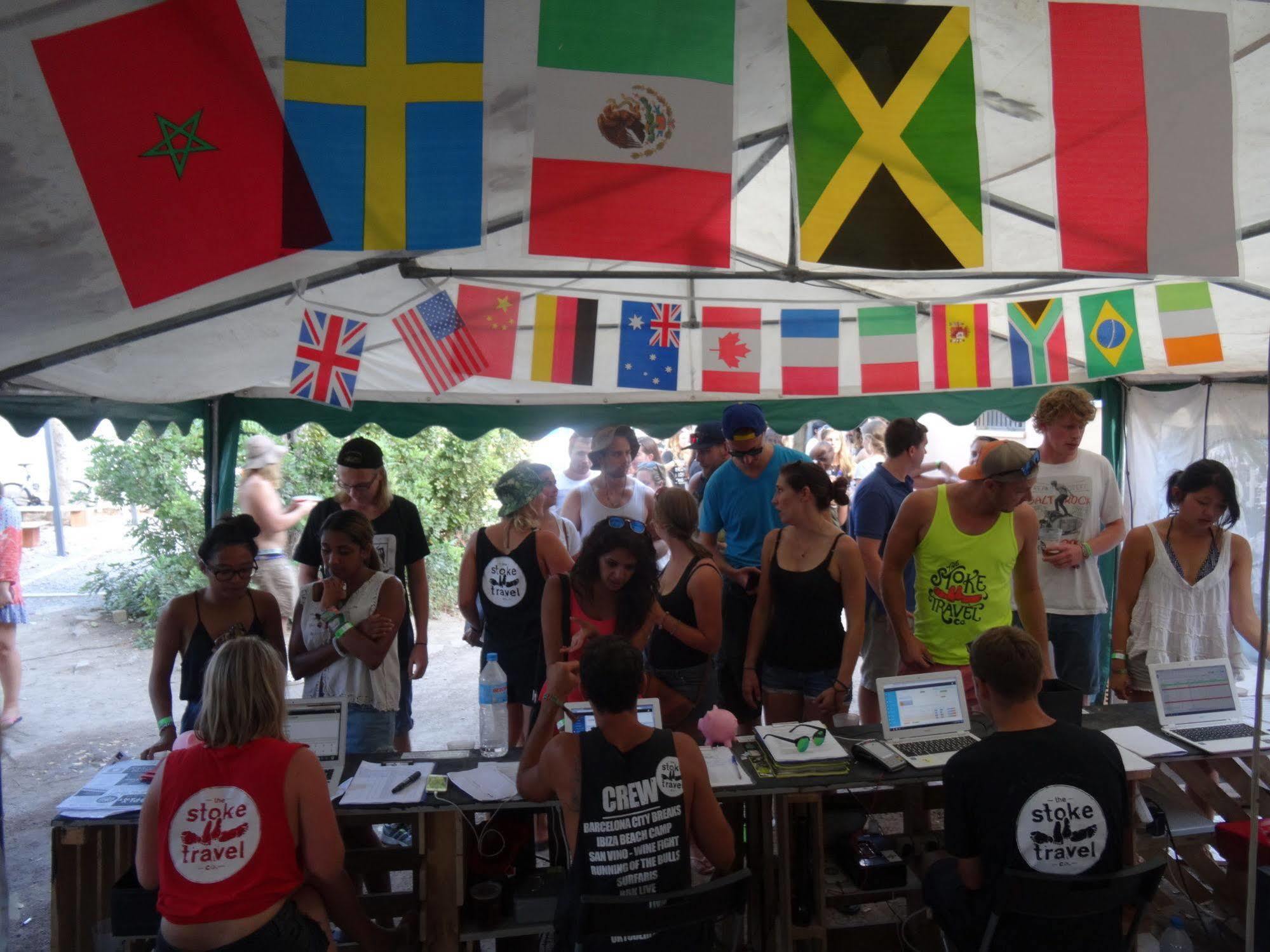 Zarautz Beachside Surf Camp Extérieur photo